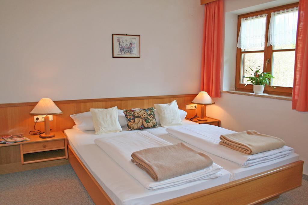 Ferienhaus Am Roemerweg Klais Luaran gambar