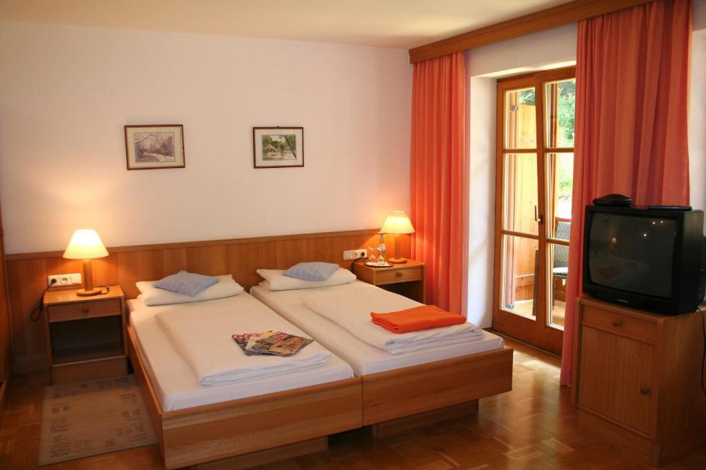 Ferienhaus Am Roemerweg Klais Bilik gambar