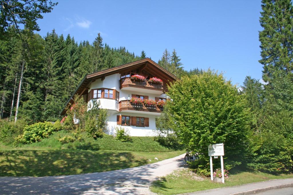 Ferienhaus Am Roemerweg Klais Luaran gambar